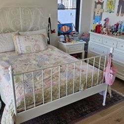 Ikea metal bed frame (full size)