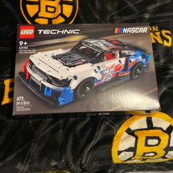LEGO Technic NASCAR Next Gen Chevrolet Camaro ZL1 Building Set, Model Toy Car Racing Kit, 42153