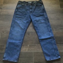 Wrangler Relaxed Fit Men’s Straight Leg Jeans Size 34x30 Inseam 28
