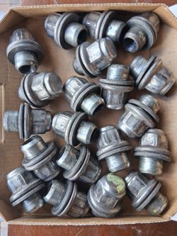20 Lugnuts for a SUV or Minivan Wheels