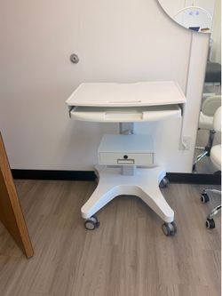 Medical Equipment Cart