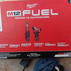 Milwaukee M12 Double Impact Combo 100$