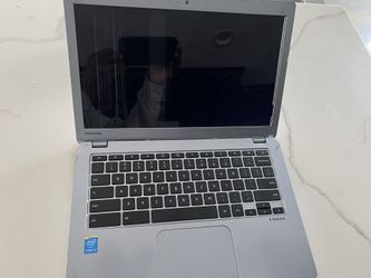 HP Chromebook/ Powers On- Display Issue / Selling As Is Or For Parts 