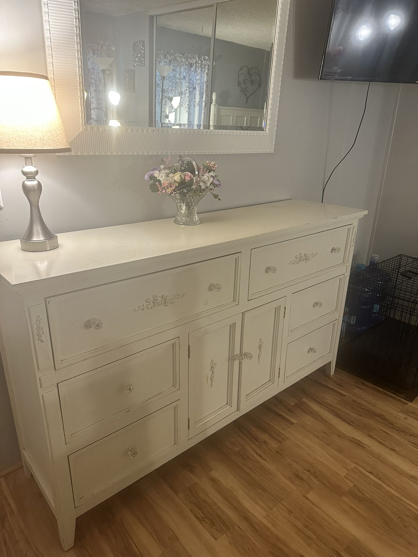 Farmhouse Dresser & Mirror