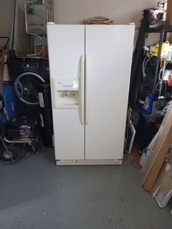 Kenmore Refrigerator 