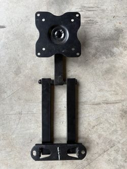 Small Articulating Display/TV Wall Mount
