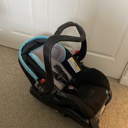 Babytrend Car seat 