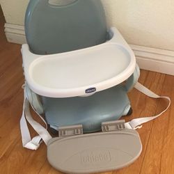 Chicco Pocket Snack Booster Seat