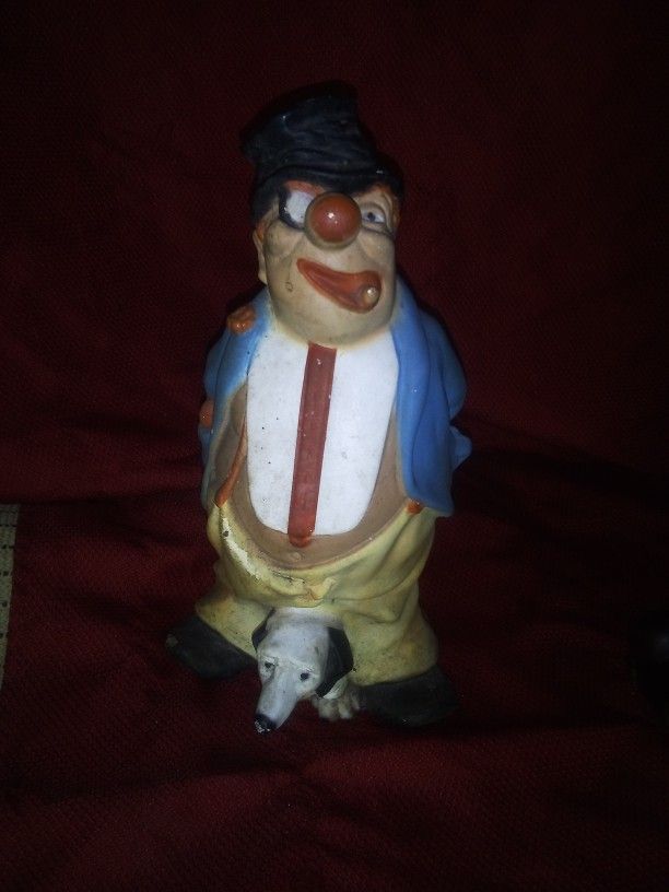 Clown Statue W 🌭 Dog Collectable