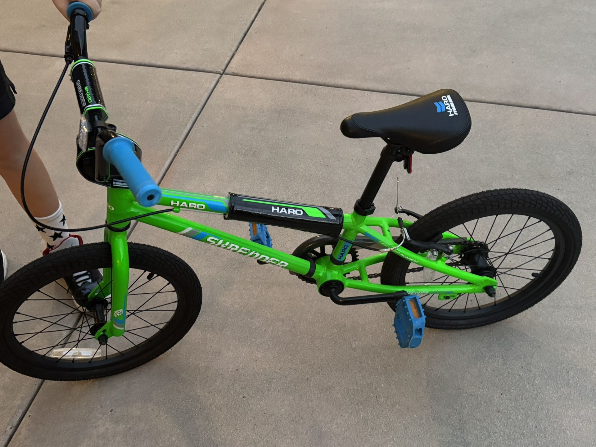 HARO KIDS BIKE