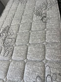 Twin mattress