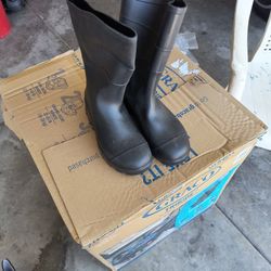 Plastic Boots , New Size 7 In Women $20