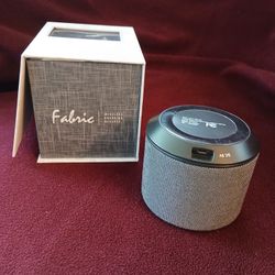 Wireless Charging Speaker