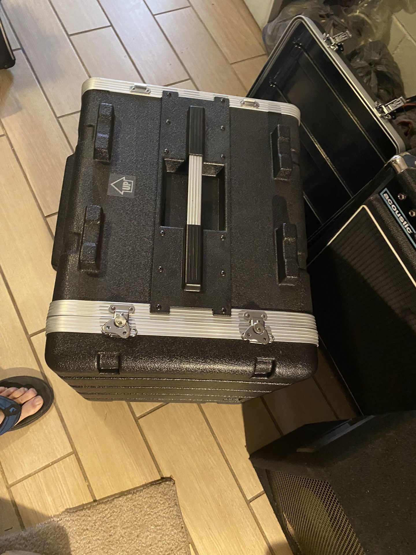 Ultimate Support DuraCase Audio Rack UR-8L ABS 8U Portable Rack mount