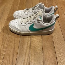 Nike, White And Green Sneakers, Women’s