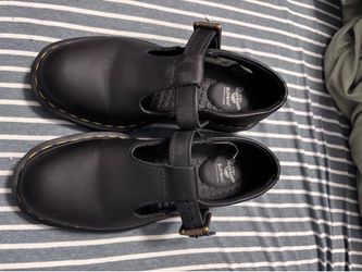 Dr. Martens Mary Jane’s