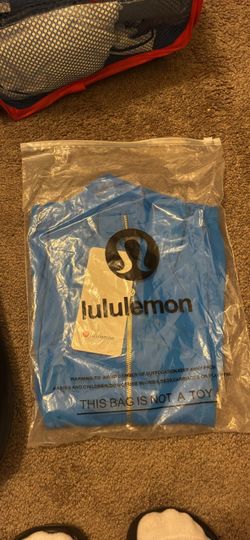 Lululemon Zip-Up Jacket – Blue – Women’s Size 4 – Brand New