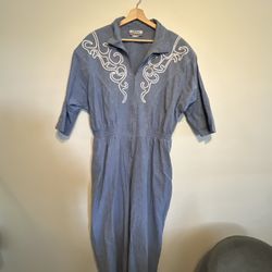 Woman’s Vintage Plus Size Jump Suit 