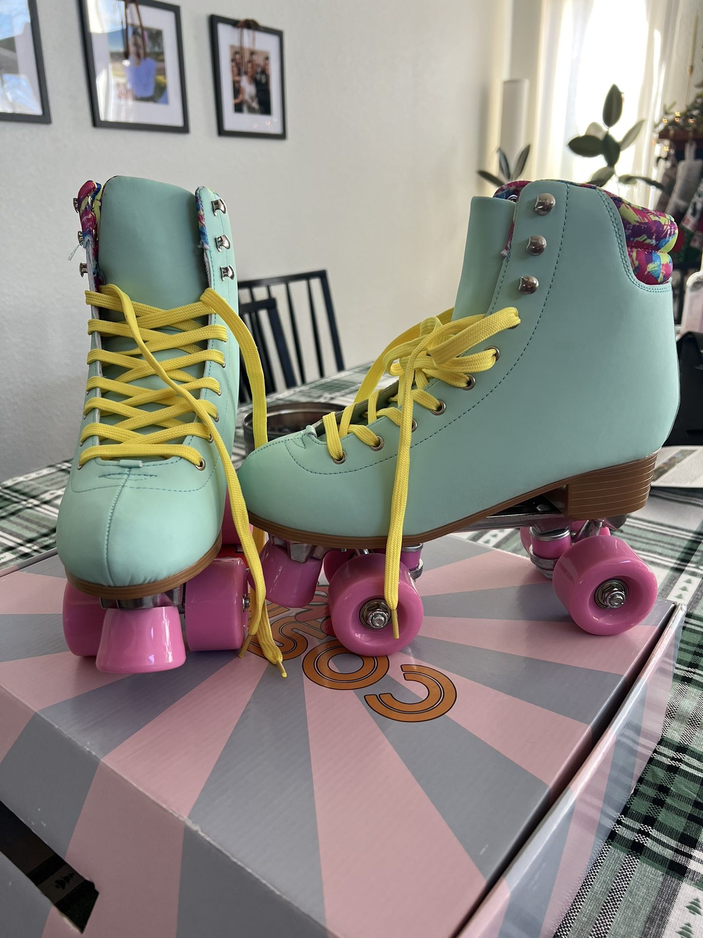 Cosmic Skates