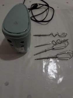 Hand mixer