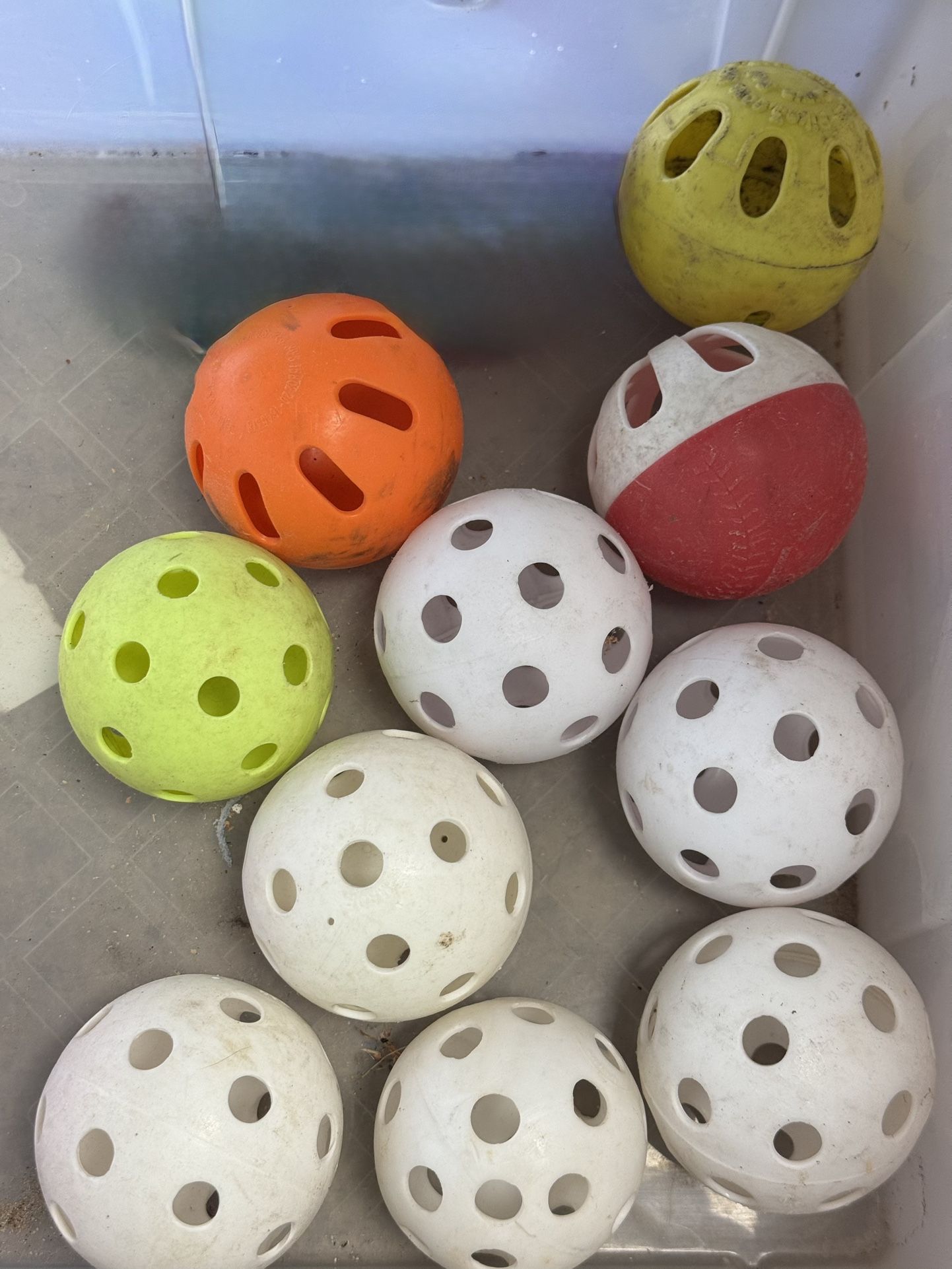 40 Wiffle Balls Baseball