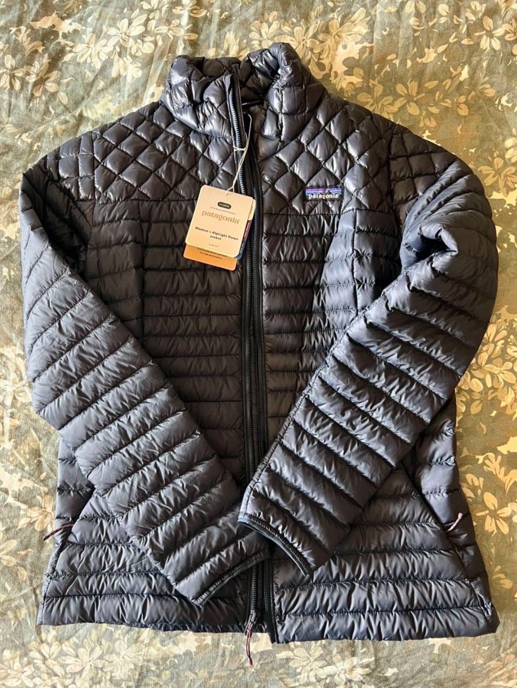 BRAND NEW W/ TAGS Patagonia Women's Alplight Down Jacket Size M 217g