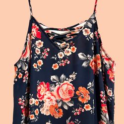 Floral flirty top by Wishful Park, perfect for Spring/Summer brunches!