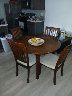 Dinning table