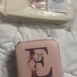 Letter E Girls Organizer