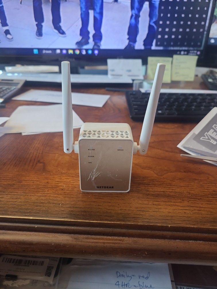 Netgear EX6120 WiFi Range Extender