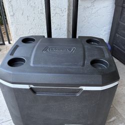 Coleman Xtreme 50qt Rolling Cooler Wheels, Extra-Walled Insulation