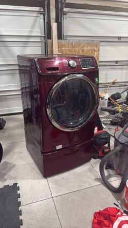 Free washer and pedestal