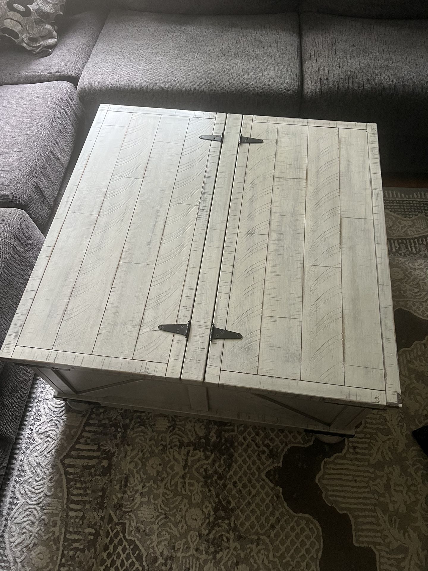 Coffee Table With Storage 