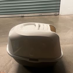 Hooded Litter Box 