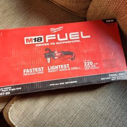 Milwaukee

M18 FUEL GEN II 18V Lithium-Ion Brushless Cordless 1/2 in. Hole Hawg Right Angle Drill (Tool-Only)

