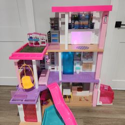 Barbie DreamHouse Dollhouse 
