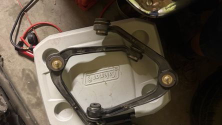 MOOG CK80942 FRONT UPPER CONTROL ARM PAIR