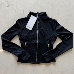 Lululemon define jacket size 4