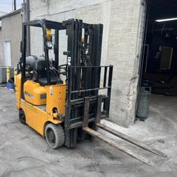 Forklift 