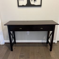 Entry Table/Desk