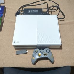 White Xbox One 500gb With Usb Receiver