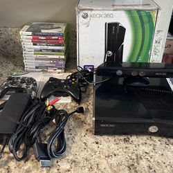 Xbox 360 Black Glossy 250 GB with Kinect and 13 Games. 2 controllers included