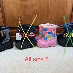 Snow boots, Size 5 (toddler)