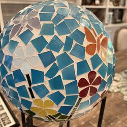 Glass Gazing Ball With Stand