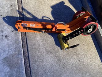 Man Hole Remover