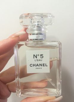 Chanel No 5 Perfume for Sale in Saint Paul, MN - OfferUp