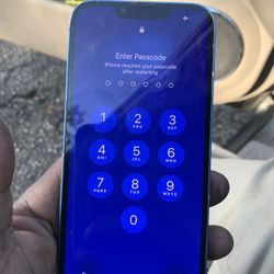 BLUE IPhone 13 At&T No iCloud 
