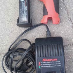 Snap On 1/4 Drill-Screwdriver 