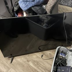 55’ Hisense Flat Screen Roku TV