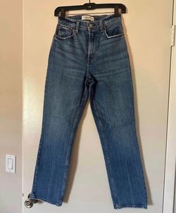 Abercrombie & Fitch Classic High-Rise Straight Leg Blue Jeans